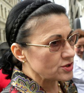 Ecaterina-Andronescu-01