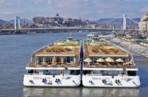 68- Cristinel Mortici (RO) - Voiaj pe Dunare- Dunai utazas- Danube Voyage