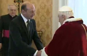 Basescu-si-Papa-2
