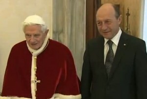 Basescu-si-Papa-3